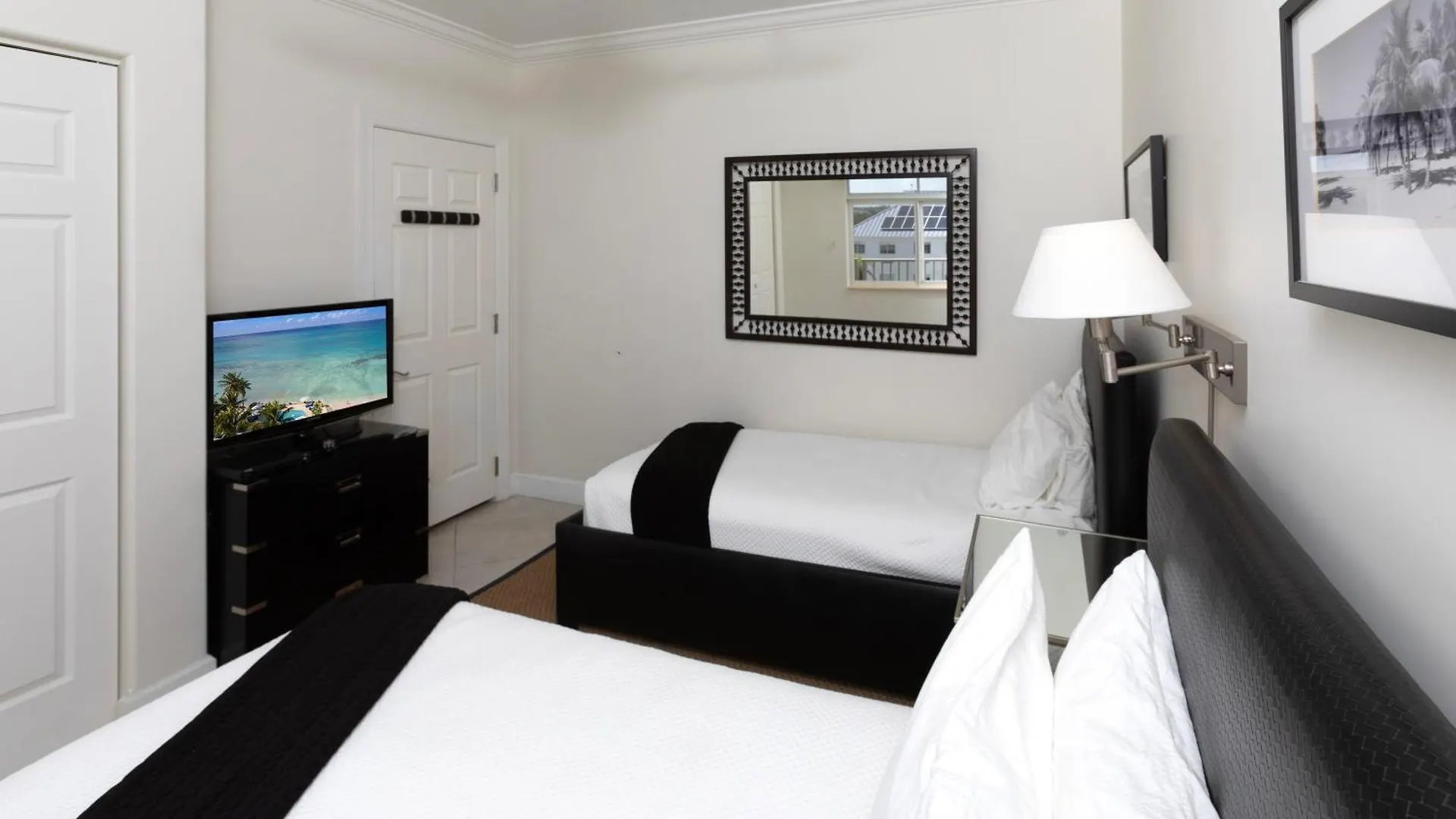 Appartamento South Bay Beach Club 33 - 3 Bedroom 2 Bathroom Unit George Town