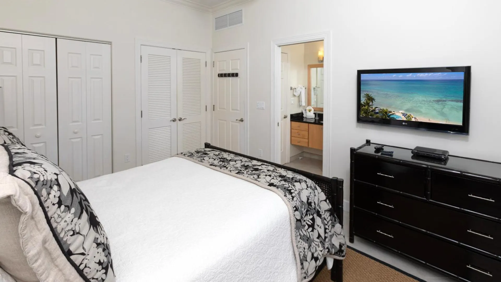 South Bay Beach Club 33 - 3 Bedroom 2 Bathroom Unit George Town Appartamento